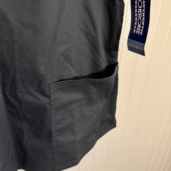 NWT Cherokee Women’s Core Stretch Scrub Top in Pewter Gray Size Medium - Picture 5 of 15